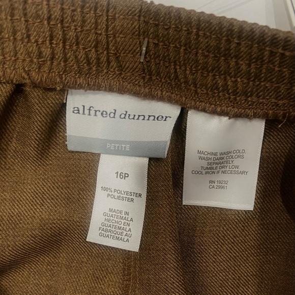 Alfred Dunner Women’s Elastic Waist Pants Taupe/ Light Brown 16P NWT - Picture 3 of 5